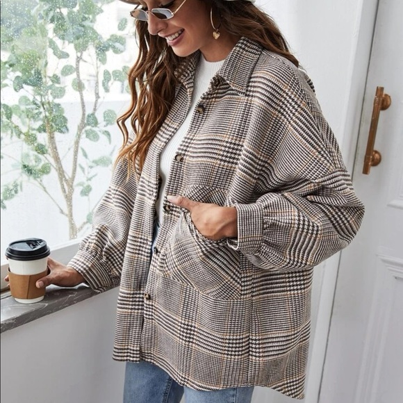 Plaid pocket drop shoulder coat!! Worn once! - Picture 4 of 5